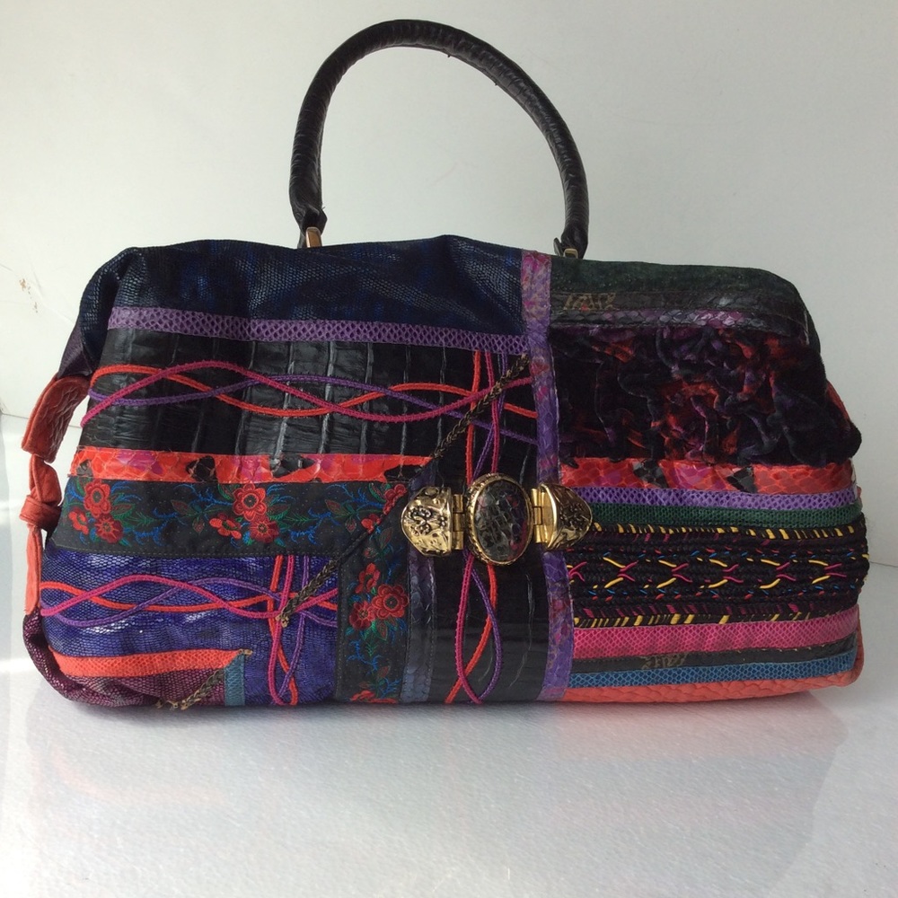 VINTAGE CARLO FIORI LEATHER SNAKESKIN VELVET BAG.